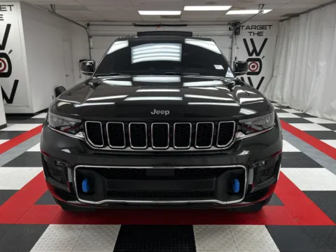 Another view of 2024 Jeep Grand Cherokee 4xe Overland for sale in Chillicothe, MO at MAG CDJR