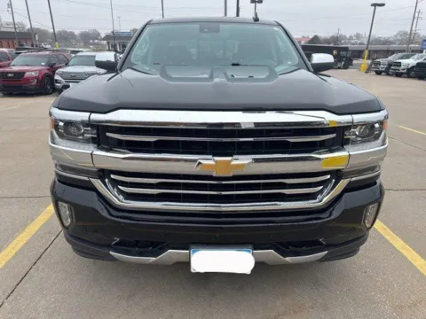 Photos of 2018 Chevrolet Silverado 1500 High Country for sale in Chillicothe, MO at MAG CDJR