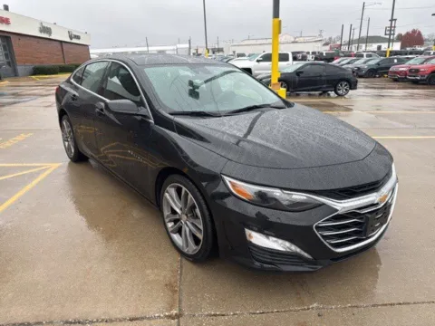 Photos of 2023 Chevrolet Malibu LT for sale in Chillicothe, MO at MAG CDJR