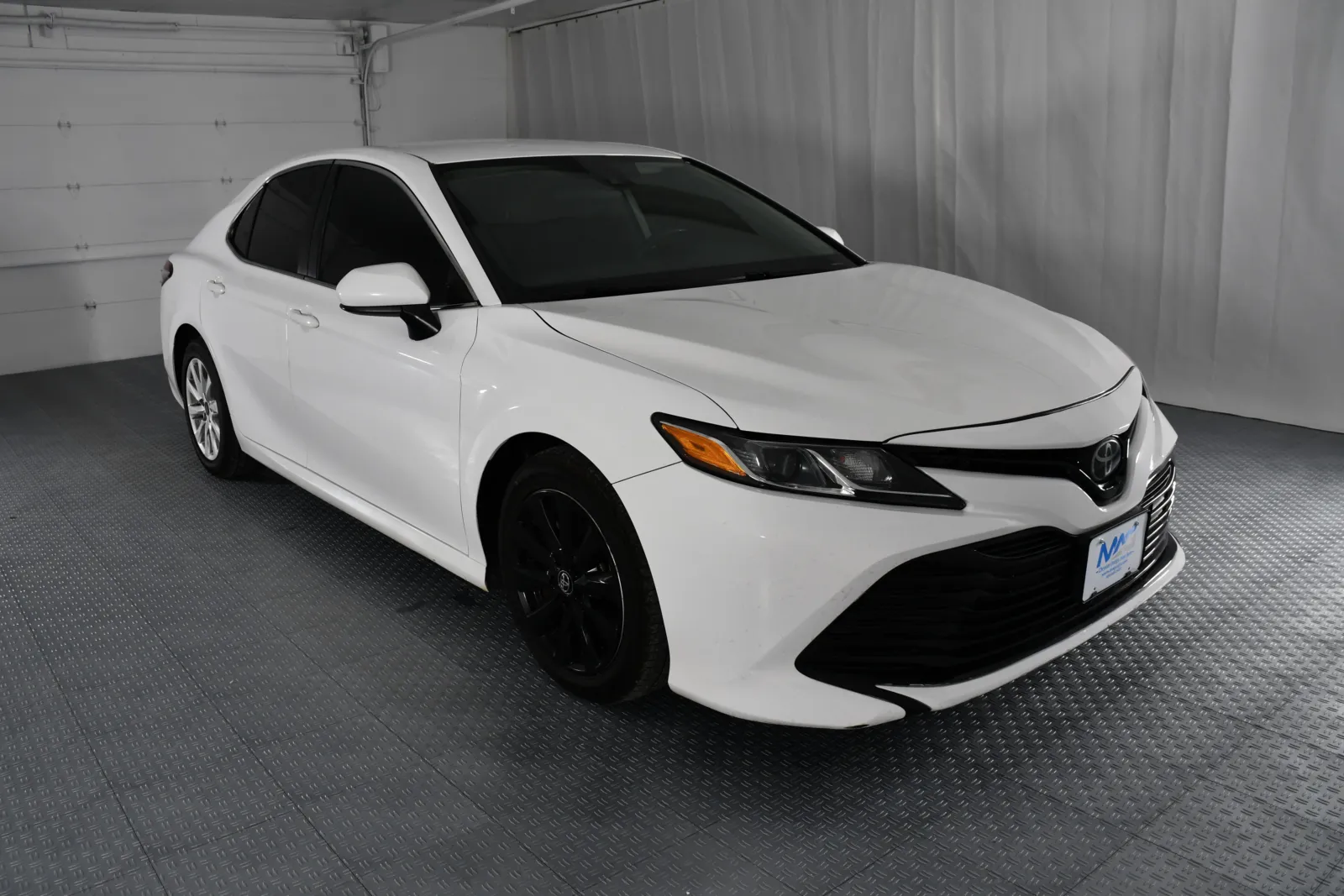 2020 Toyota Camry LE's photo