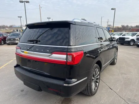 More photos of 2018 Lincoln Navigator Select at MAG CDJR, MO