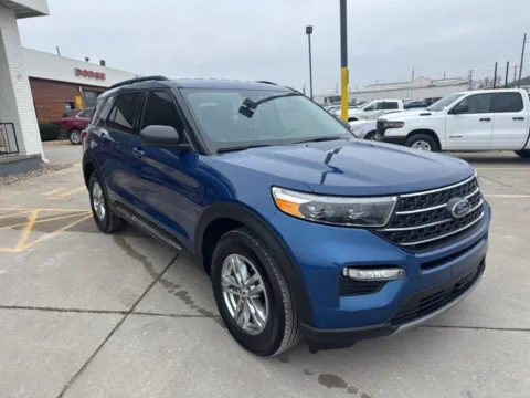 Photos of 2021 Ford Explorer XLT for sale in Chillicothe, MO at MAG CDJR