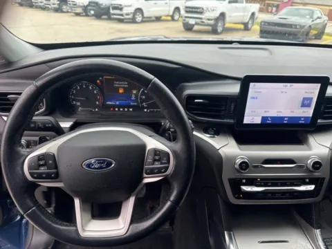 More photos of 2021 Ford Explorer XLT at MAG CDJR, MO
