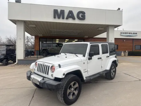 White 2018 Jeep Wrangler JK Unlimited Sahara for sale in Chillicothe, MO