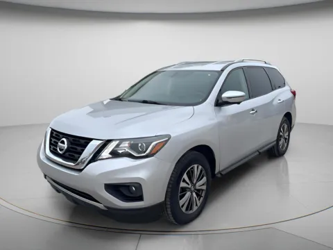 Photos of 2019 Nissan Pathfinder SL for sale in Chillicothe, MO at MAG CDJR