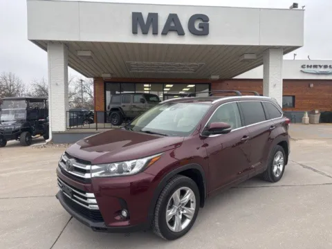 Red 2019 Toyota Highlander Limited for sale in Chillicothe, MO