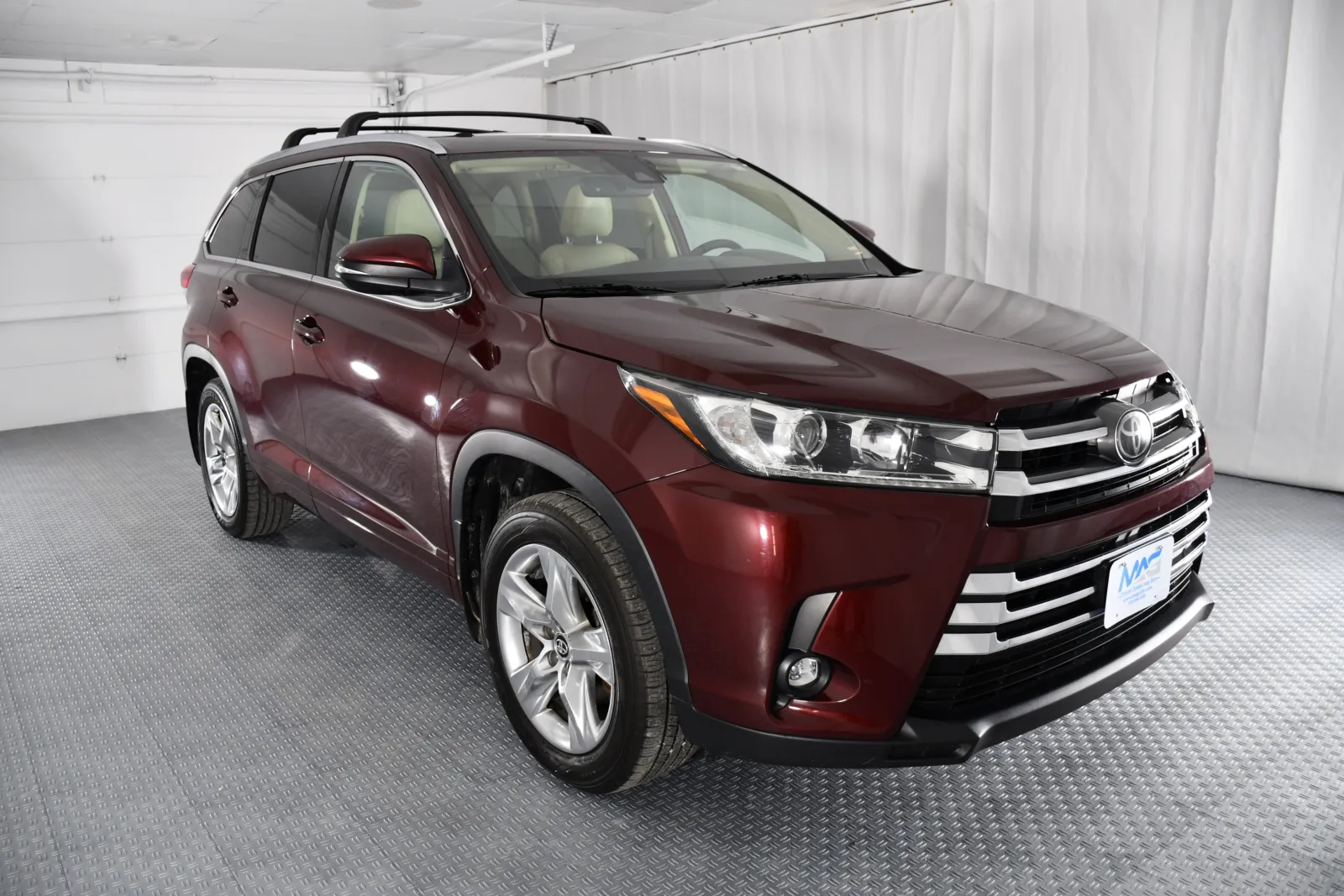 2019 Toyota Highlander Limited's photo
