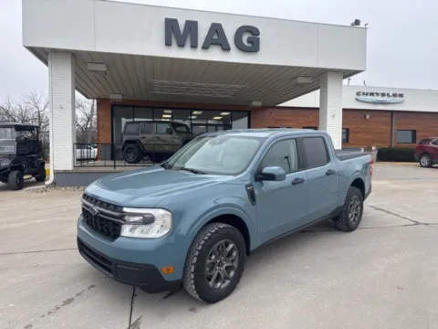 Blue 2023 Ford Maverick XLT for sale in Chillicothe, MO