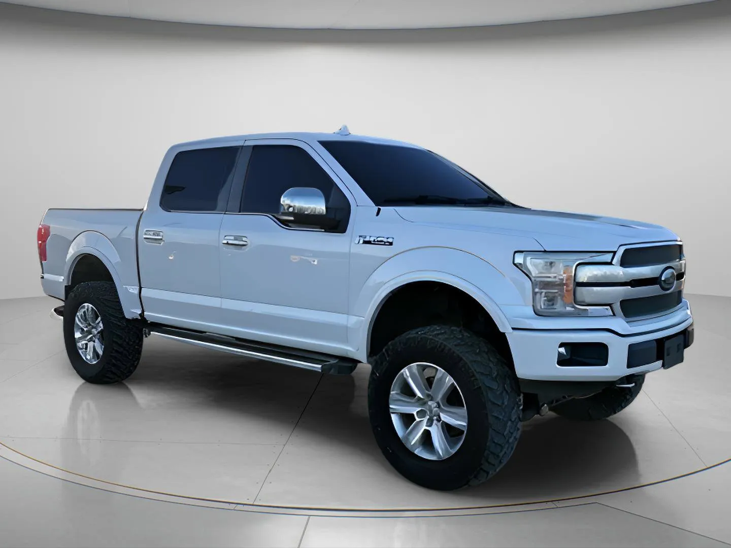 2019 Ford F-150 Platinum's photo