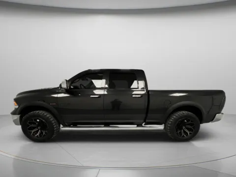 More photos of 2017 Ram 1500 Laramie at MAG CDJR, MO