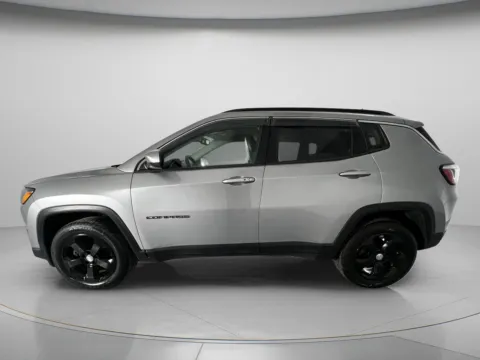 More photos of 2019 Jeep Compass Latitude at MAG CDJR, MO