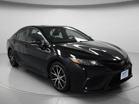 Photos of 2023 Toyota Camry SE for sale in Chillicothe, MO at MAG CDJR