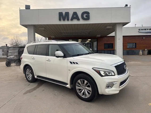 2016 INFINITI QX80 Base's photo