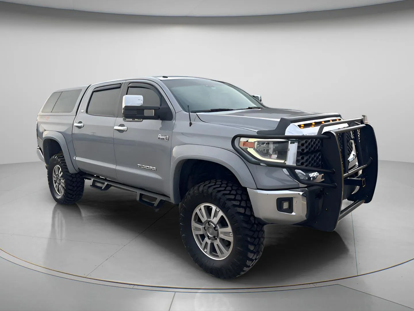 2018 Toyota Tundra SR5's photo
