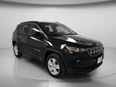 Photos of 2022 Jeep Compass Latitude for sale in Chillicothe, MO at MAG CDJR