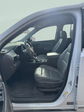 More photos of 2020 Chevrolet Traverse Premier at MAG CDJR, MO