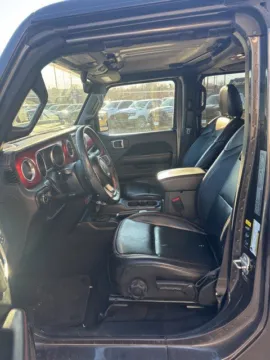 More photos of 2022 Jeep Gladiator Rubicon at MAG CDJR, MO