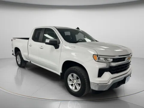 Photos of 2023 Chevrolet Silverado 1500 LT for sale in Chillicothe, MO at MAG CDJR