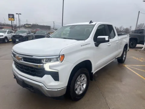 Photos of 2023 Chevrolet Silverado 1500 LT for sale in Chillicothe, MO at MAG CDJR