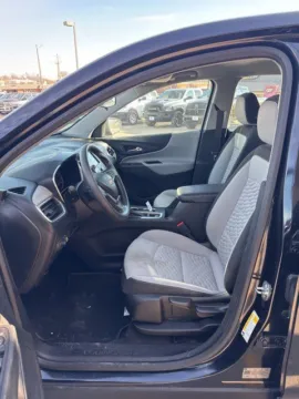 More photos of 2020 Chevrolet Equinox LS at MAG CDJR, MO