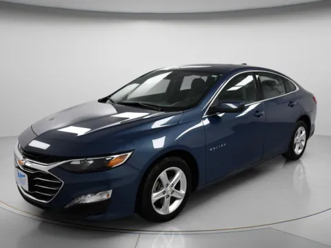 More photos of 2024 Chevrolet Malibu LT at MAG CDJR, MO