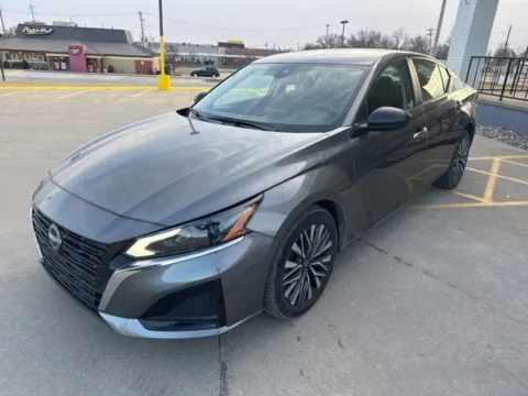 Photos of 2024 Nissan Altima 2.5 SV for sale in Chillicothe, MO at MAG CDJR