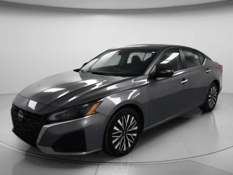 More photos of 2024 Nissan Altima 2.5 SV at MAG CDJR, MO