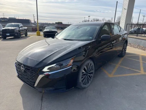 Photos of 2024 Nissan Altima 2.5 SV for sale in Chillicothe, MO at MAG CDJR