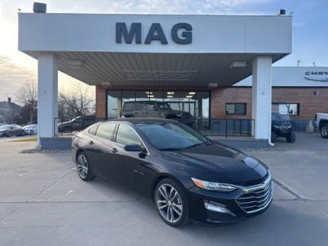Black 2024 Chevrolet Malibu LT for sale in Chillicothe, MO