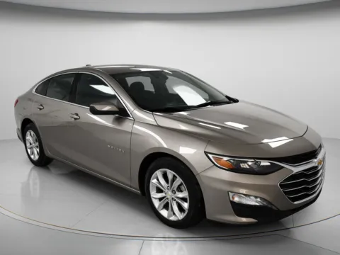 Photos of 2025 Chevrolet Malibu LT for sale in Chillicothe, MO at MAG CDJR