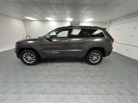 Another view of 2016 Jeep Grand Cherokee Limited for sale in Chillicothe, MO at MAG CDJR