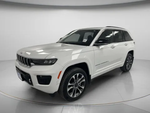 More photos of 2023 Jeep Grand Cherokee Overland at MAG CDJR, MO