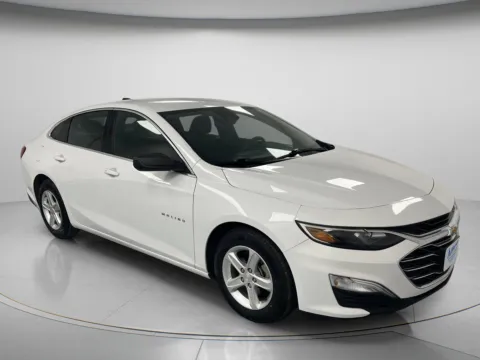 Photos of 2023 Chevrolet Malibu LS for sale in Chillicothe, MO at MAG CDJR