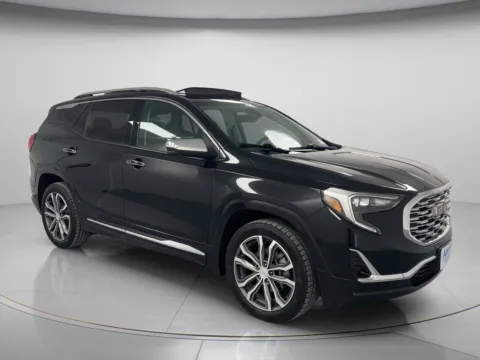 Photos of 2020 GMC Terrain Denali for sale in Chillicothe, MO at MAG CDJR