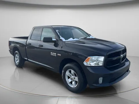 Black 2017 Ram 1500 Express for sale in Chillicothe, MO