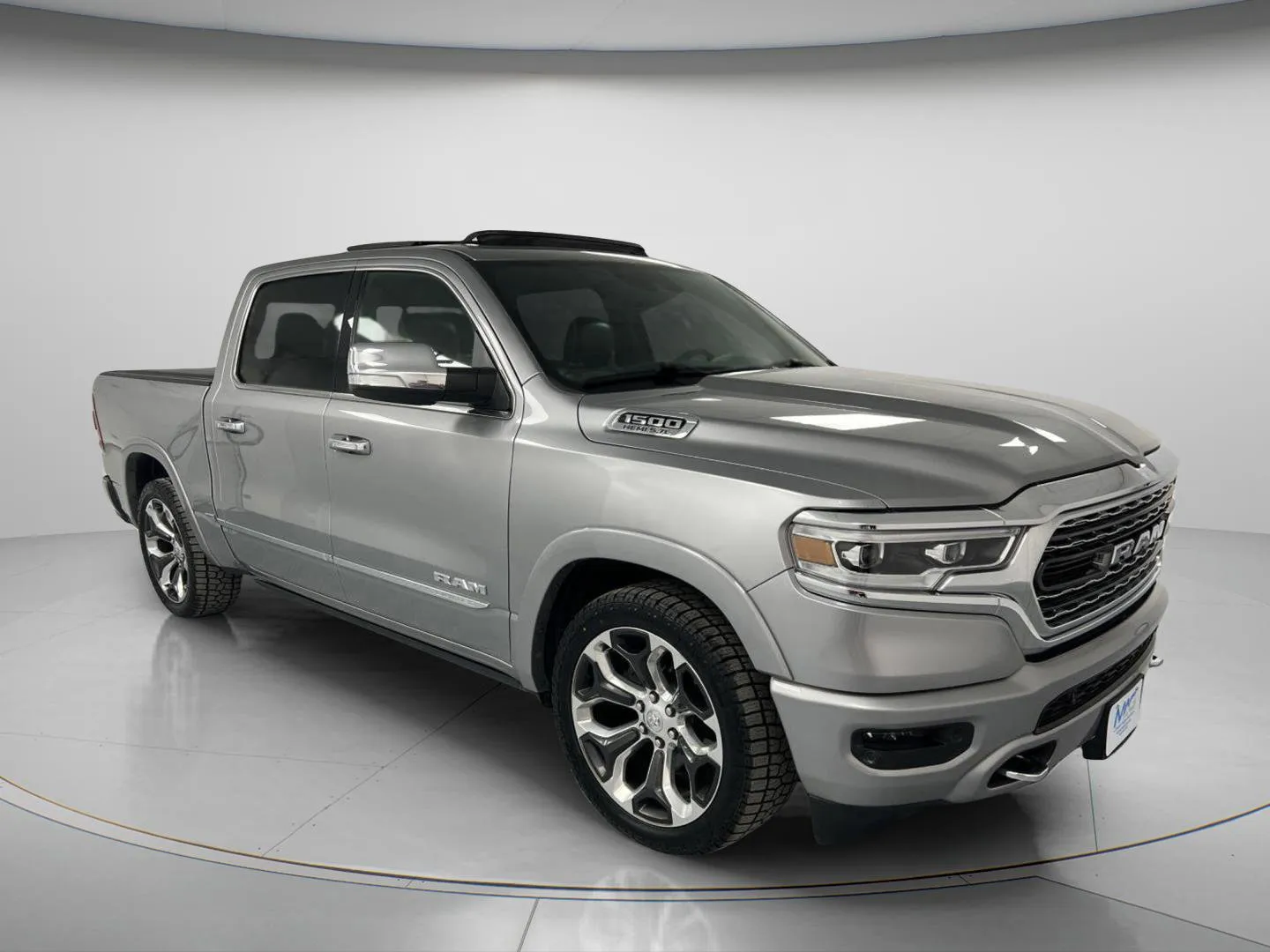 Silver 2019 Ram 1500 Limited for sale in Chillicothe, MO