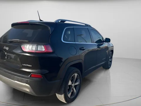 More photos of 2019 Jeep Cherokee Limited at MAG CDJR, MO