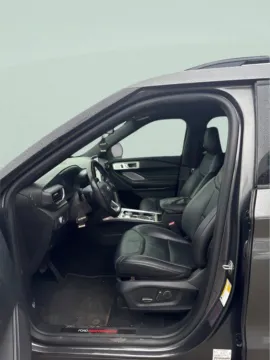 More photos of 2020 Ford Explorer ST at MAG CDJR, MO