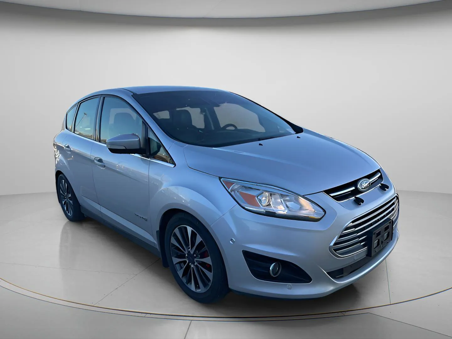 Silver 2017 Ford C-Max Hybrid Titanium for sale in Chillicothe, MO