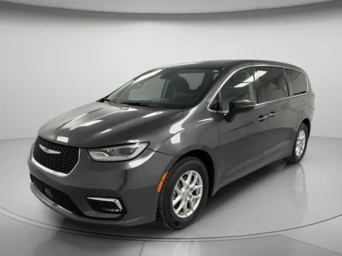 Another view of 2023 Chrysler Pacifica Touring L for sale in Chillicothe, MO at MAG CDJR