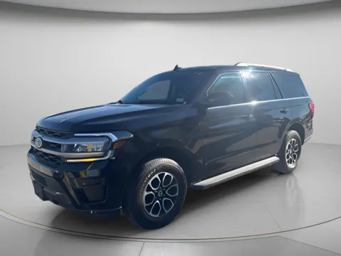 Photos of 2022 Ford Expedition XLT for sale in Chillicothe, MO at MAG CDJR