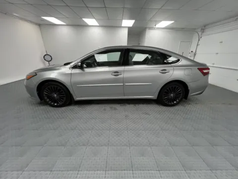 More photos of 2018 Toyota Avalon Touring at MAG CDJR, MO