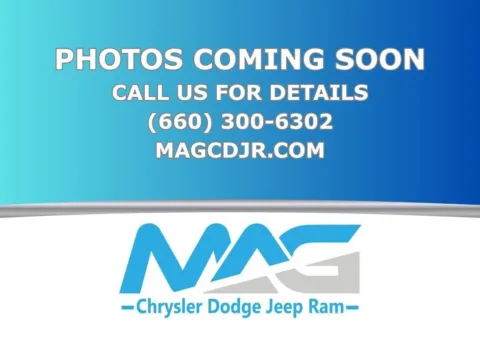 Gray 2023 Chrysler Pacifica Touring L for sale in Chillicothe, MO