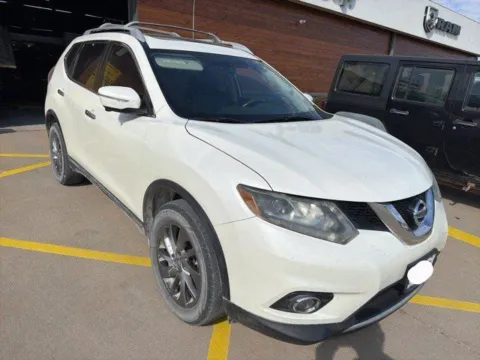 White 2015 Nissan Rogue SL for sale in Chillicothe, MO