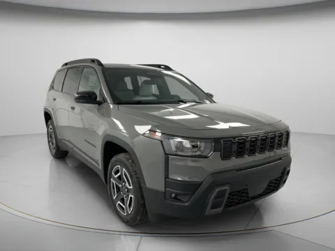 Photos of 2026 Jeep Cherokee Limited for sale in Chillicothe, MO at MAG CDJR