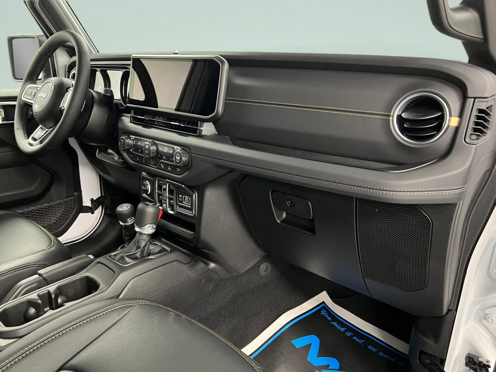 2026 Jeep Wrangler 4-Door Sahara - Photo 35