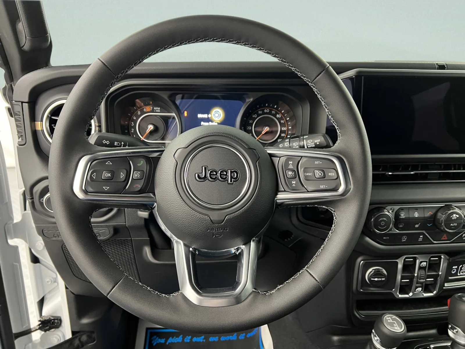 2026 Jeep Wrangler 4-Door Sahara - Photo 25