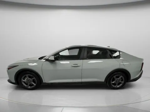 More photos of 2025 Kia K4 LXS at MAG CDJR, MO