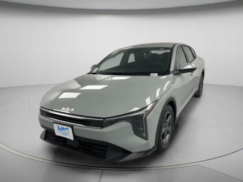 More photos of 2025 Kia K4 LXS at MAG CDJR, MO