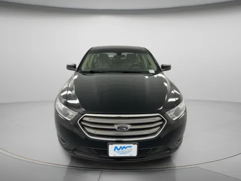 Another view of 2016 Ford Taurus SE for sale in Chillicothe, MO at MAG CDJR